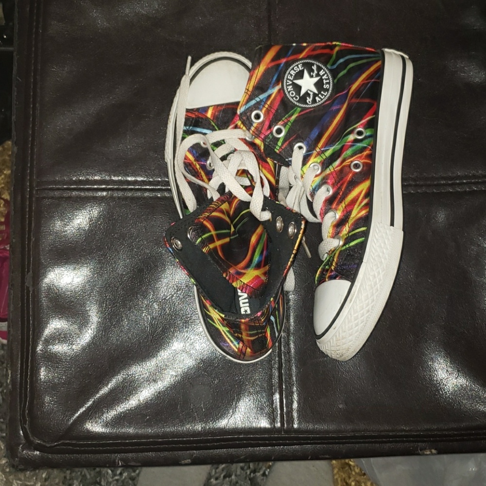 Girls sneakers